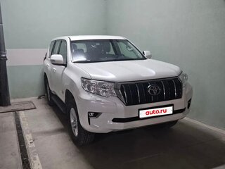 2020 Toyota Land Cruiser Prado 150 Series Рестайлинг 3, белый, 5700000 рублей, вид 3