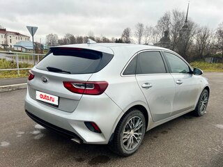 2018 Kia Ceed III, серебристый, 1700000 рублей, вид 4