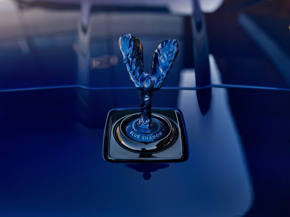 2024 Rolls-Royce Cullinan Black Badge I (Series I), синий, 79000000 рублей - вид 22