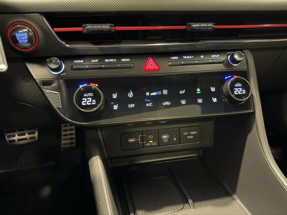 2024 Hyundai Sonata N-Line VIII (DN8) Рестайлинг, чёрный, 3640000 рублей - вид 24