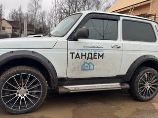 2014 Lada (ВАЗ) 2121 (4x4) I Рестайлинг, белый, 650000 рублей, вид 3