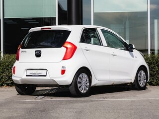 2011 Kia Picanto II, белый, 720000 рублей, вид 2