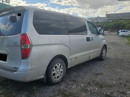 2008 Hyundai Grand Starex I, серый, 490000 рублей, вид 4