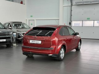 2006 Ford Focus II, красный, 299000 рублей, вид 4