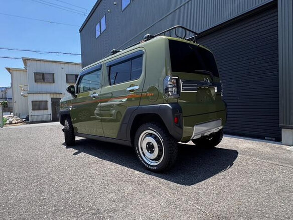 2022 Daihatsu Taft II, зелёный - вид 3
