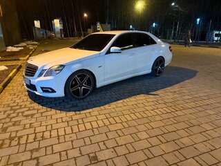 2010 Mercedes-Benz E-Класс 200 5G-Tronic IV (W212, S212, C207), белый, 1400000 рублей, вид 1