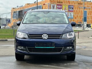 2020 Volkswagen Sharan II Рестайлинг, синий, 3156000 рублей, вид 2