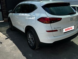2018 Hyundai Tucson III Рестайлинг, белый, 2500000 рублей, вид 4