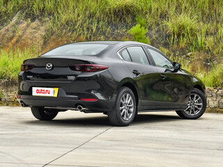 2025 Mazda 3 Axela IV (BP), чёрный, 1795000 рублей, вид 4