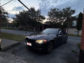 2011 BMW 5 серии 523i VI (F10/F11/F07), серый, 1900000 рублей, вид 2