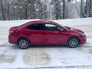 2014 Toyota Corolla XI (E160, E170, E180), красный, 1185000 рублей, вид 4