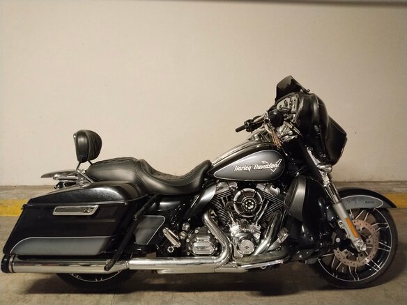 2015 Harley-Davidson Electra Glide, чёрный, 1150000 рублей