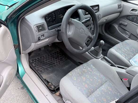 1999 Toyota Corolla VIII (E110), зелёный, 220000 рублей - вид 8