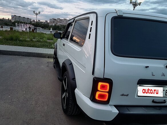 2019 Lada (ВАЗ) 2121 (4x4) Urban I Рестайлинг (2020), белый, 990000 рублей - вид 1
