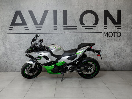2025 Kawasaki Ninja 7, зелёный, 835000 рублей, вид 5
