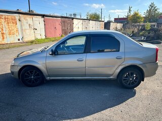 2011 Renault Logan I Рестайлинг, бежевый, 330000 рублей, вид 4