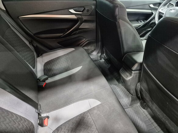 2024 Lada (ВАЗ) Vesta I Рестайлинг (NG), белый, 1170000 рублей - вид 16