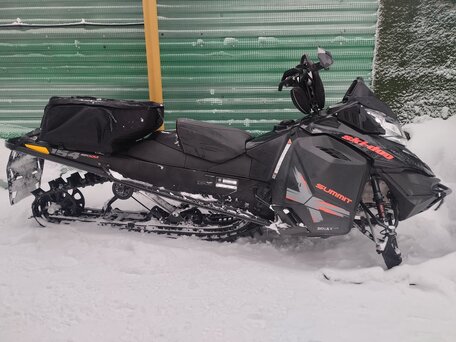 2014 BRP Ski-Doo Summit 800, чёрный, 999999 рублей, вид 2