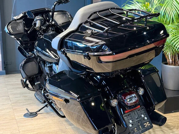 2026 Harley-Davidson Road Glide Limited, чёрный, 4950000 рублей - вид 2