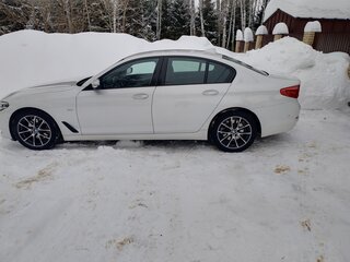 2017 BMW 5 серии 520d VII (G30/G31/G38), белый, 2600000 рублей, вид 5