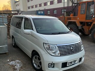 2007 Nissan Elgrand II (E51), белый, 650000 рублей, вид 3