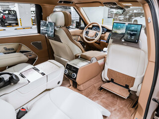 2025 Land Rover Range Rover P615 MHEV Long V, золотистый, 32490000 рублей, вид 2