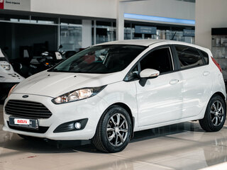 2018 Ford Fiesta Mk6 Рестайлинг, белый, 960000 рублей, вид 2
