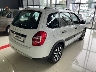 2026 Lada (ВАЗ) Granta Cross I Рестайлинг, белый, 1196000 рублей, вид 4