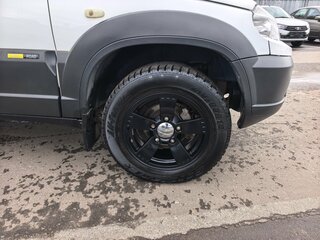 2016 Chevrolet Niva I Рестайлинг, белый, 692000 рублей, вид 3