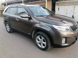 2017 Kia Sorento II Рестайлинг, бежевый, 2107000 рублей, вид 2