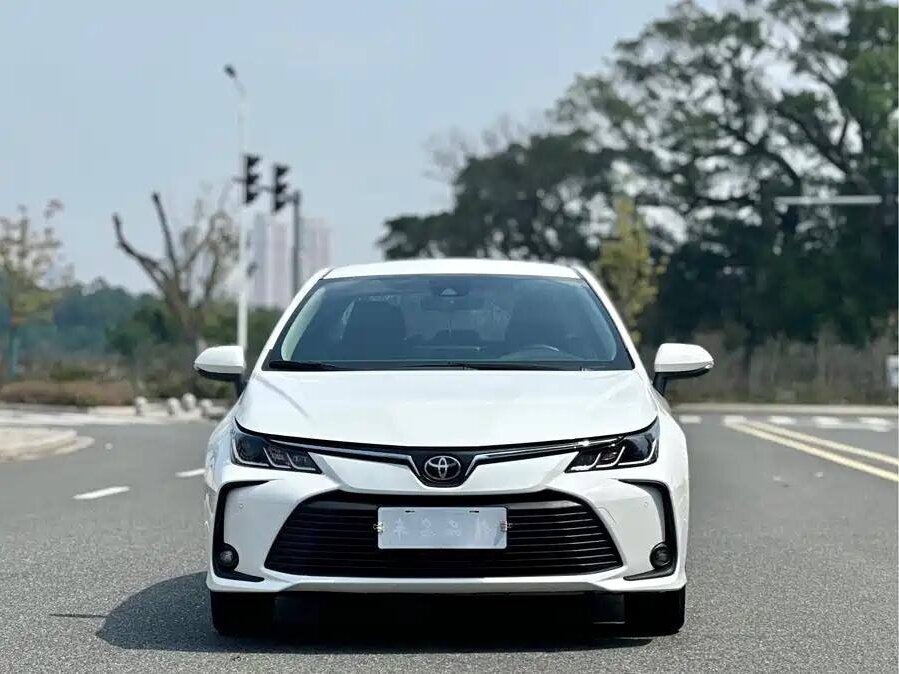 Открыть фотографии: Toyota Corolla XII (E210)