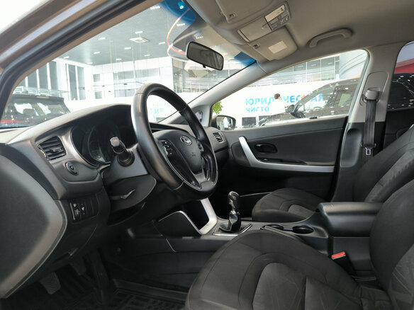 2013 Kia Ceed II, коричневый, 850000 рублей - вид 15