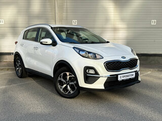 2021 Kia Sportage IV Рестайлинг, белый, 2229000 рублей, вид 3