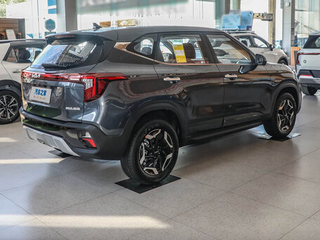 2026 Kia Seltos I Рестайлинг, серый, 2050000 рублей, вид 5