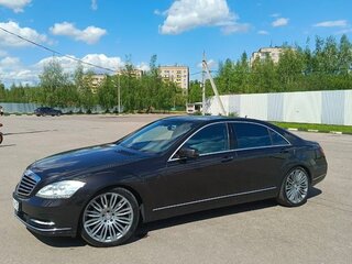 2008 Mercedes-Benz S-Класс 500 Long V (W221), чёрный, 1999999 рублей, вид 3