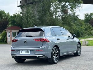 2021 Volkswagen Golf VIII, серый, 1450000 рублей, вид 5