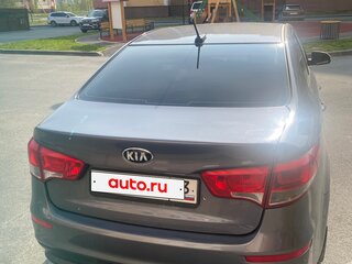 2017 Kia Rio III Рестайлинг, серебристый, 1179000 рублей, вид 5