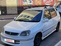 1999 Toyota Raum I, белый, 220000 рублей
