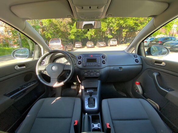 2008 Volkswagen Golf Plus I, серый, 545000 рублей - вид 12