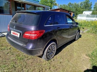2014 Mercedes-Benz B-Класс 180 II (W246) Рестайлинг, фиолетовый, 1050000 рублей, вид 2