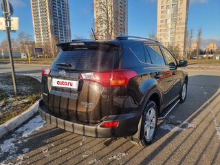 2014 Toyota RAV4 IV (XA40), коричневый, 2100000 рублей, вид 2