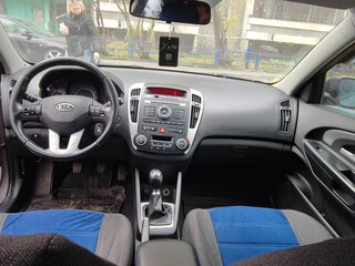 2010 Kia Ceed I Рестайлинг, бежевый, 600000 рублей, вид 5
