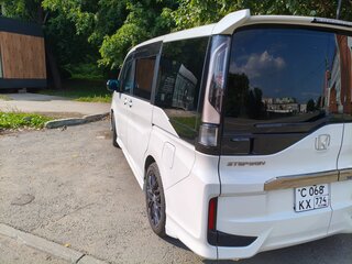 2019 Honda Stepwgn Spada V Рестайлинг, белый, 2450000 рублей, вид 5