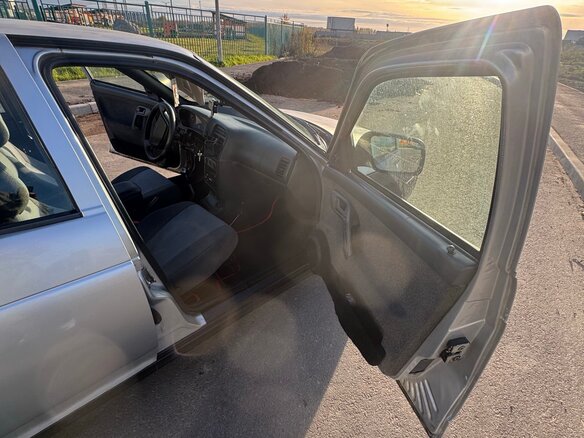 2002 Lada (ВАЗ) 2112, серый, 180000 рублей - вид 14