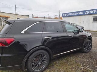 2018 Kia Sorento 8-speed III Prime Рестайлинг, чёрный, 2350000 рублей, вид 3