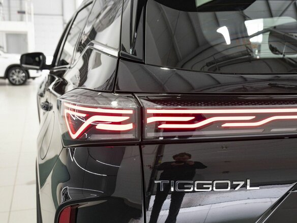 2025 Chery Tiggo 7L I, чёрный - вид 16