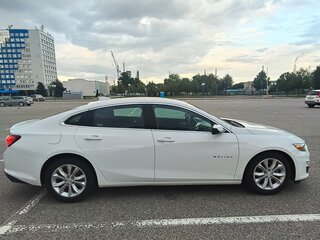 2021 Chevrolet Malibu IX Рестайлинг, белый, 1190000 рублей, вид 5