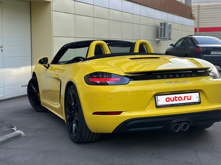 2019 Porsche Boxster IV 718 (982), жёлтый, 6800000 рублей, вид 3