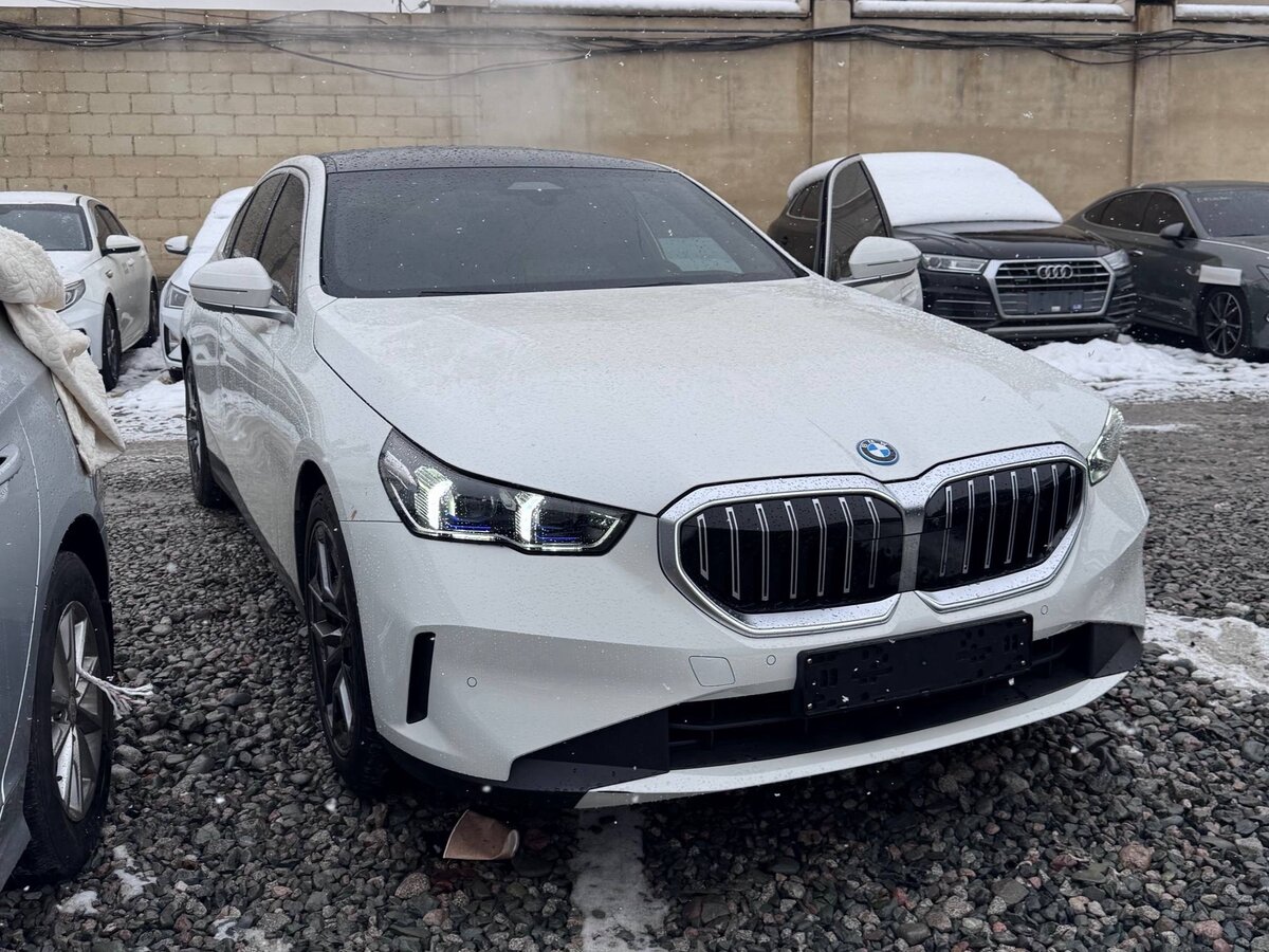 Открыть фотографии: BMW 5 серии VIII (G60/G61/G68)
