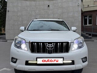 2011 Toyota Land Cruiser Prado 150 Series, белый, 2850000 рублей, вид 2